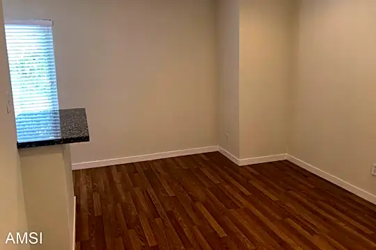 101 Broderick St Photo 2