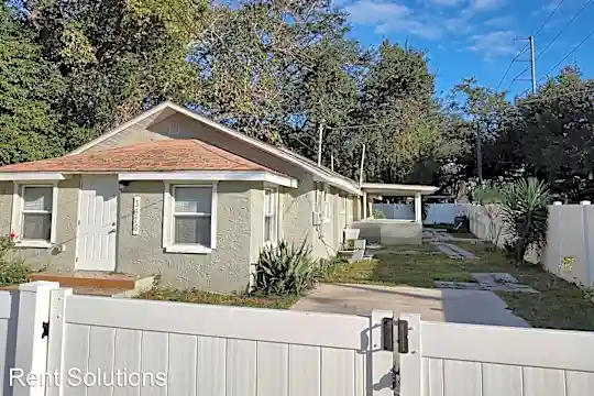 3626 E Idlewild Ave Photo 2