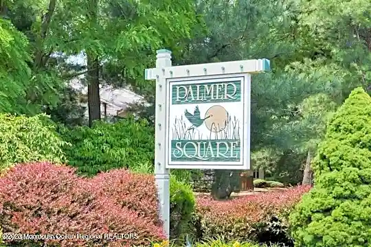 158 Yarmouth Ct Photo 1