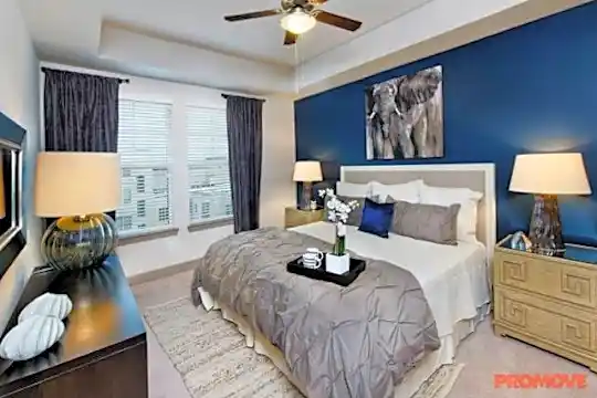 Apartments 30305