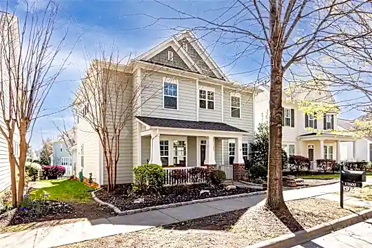 17600 Harbor Walk Drive Photo 2