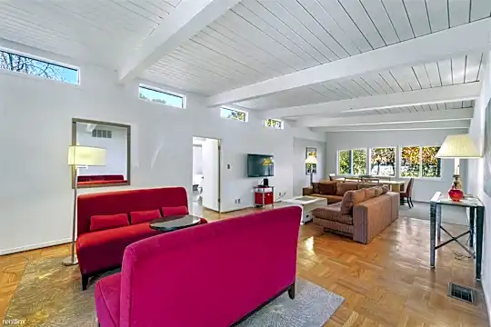 22 Arch Way Photo 1