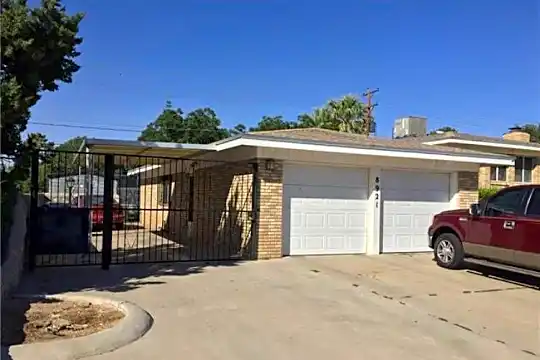 8921 El Dorado Dr Photo 2