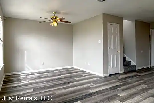 508 Deloris Dr Photo 2