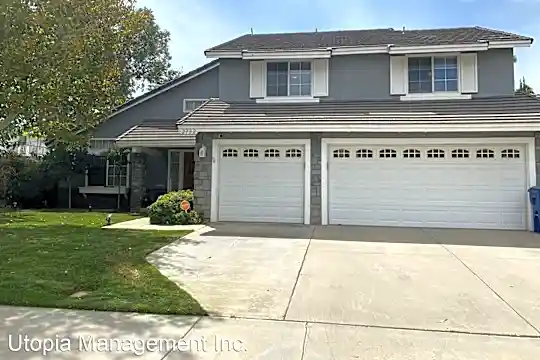 2732 Dearborn Ave Photo 1