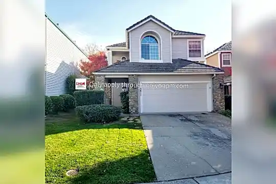 5611 Grand View Ct Photo 2