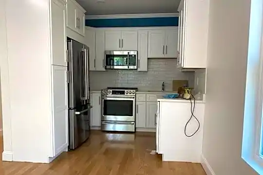 23 Sargent Ave Photo 2
