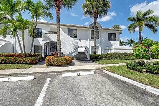 Gleneagles Homes For Sale in Delray Beach - Houses, Condos, Apartments for  Sale