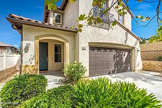 3805 Cayman Ct Photo 2