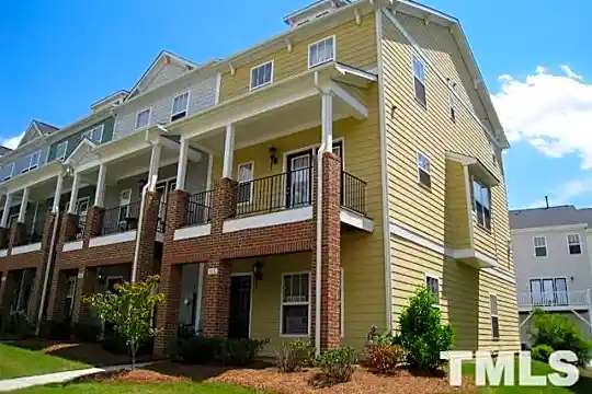 5031 Cary Glen Blvd Photo 1
