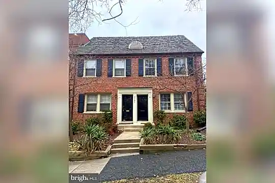 2141 Suitland Terrace SE #B Photo 1