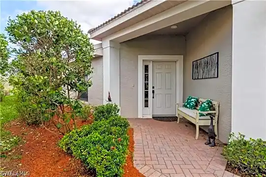 10057 Oakhurst Way Photo 2