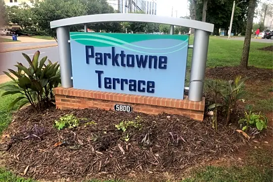 Parktowne Terrace Photo 2