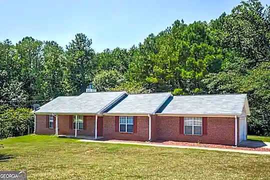 112 Michelle Dr Photo 1