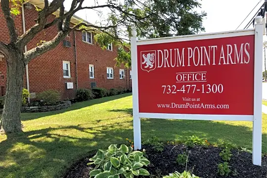 Drum Point Arms Photo 2