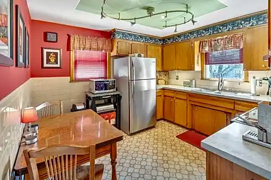 150 Hamilton St Photo 1