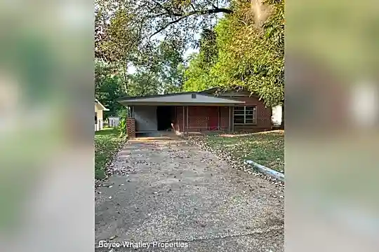 301 W Tipton St Photo 2