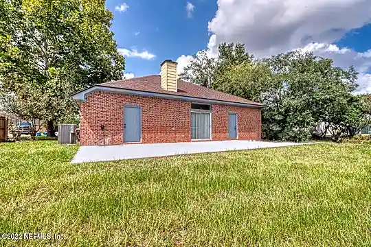 12590 Eaglesham Dr Photo 2