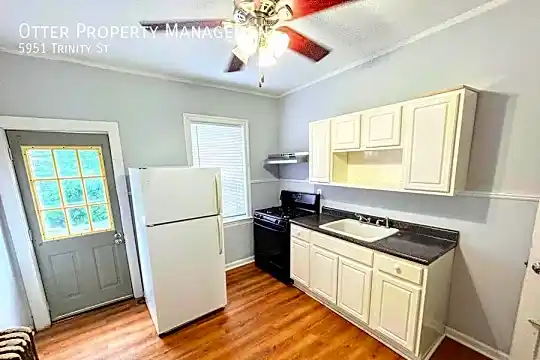5951 Trinity St Photo 1
