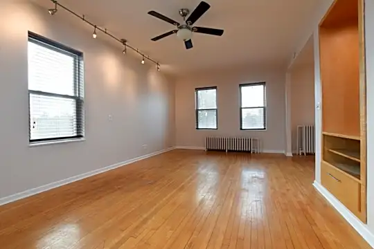 3451 Grand Blvd Photo 2