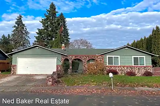 1279 Lisa Ct NE Photo 1