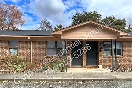 201 Arthur Dr Photo 1