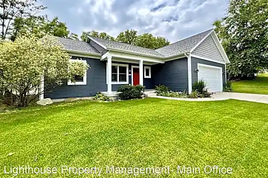88 Riverchase Dr Photo 2