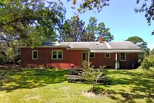 1516 Stansfield Dr Photo 2