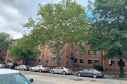 Faircliff Plaza West Photo 1
