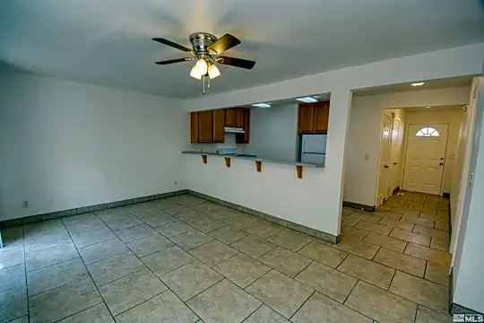 165 Curry Dr #J Photo 2