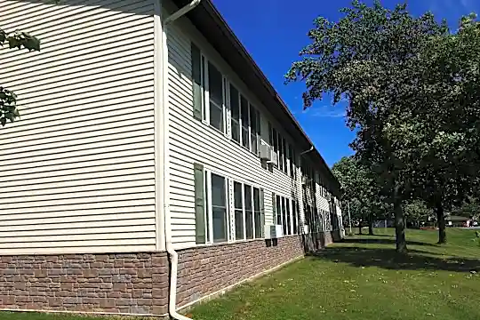Park Ridge Commons Photo 1