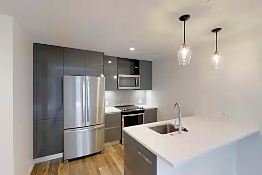 345 Harrison Ave Photo 2