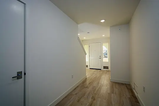 3025DohenyWay-2.jpg
