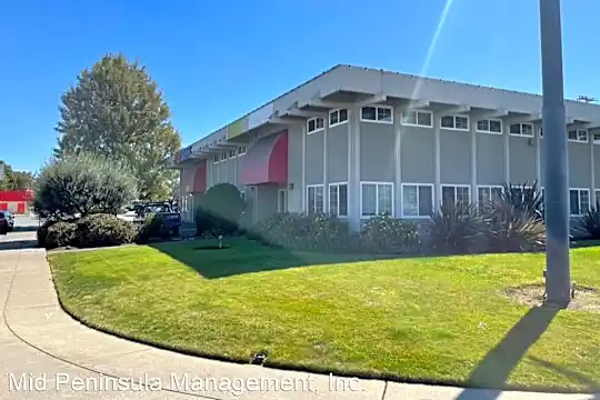 1450 Oddstad Dr Photo 1