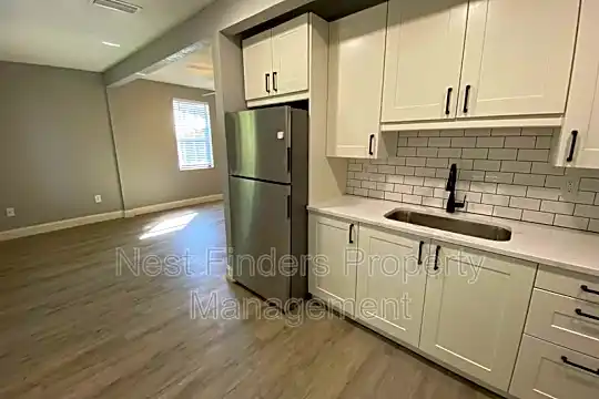 138 Oneida St, Unit A Photo 1