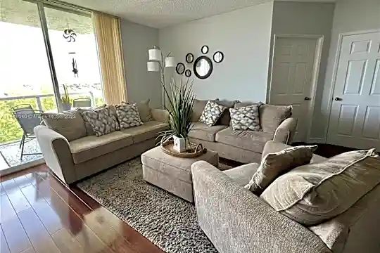 5077 NW 7th St #1203 Photo 2
