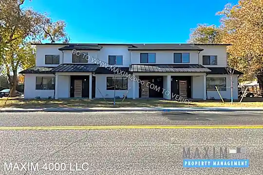 1444 Kennedy Ave Photo 2