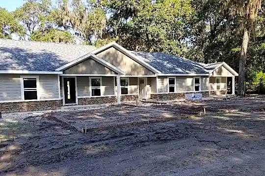 217 SW Tigerview Gln #4 Photo 1