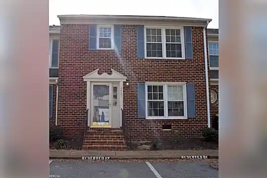 4407 Pepper Ridge Ct Photo 1