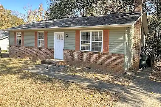 314 Barry Dr Photo 2