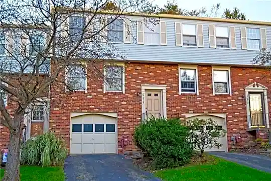 111 Scott Ln Photo 1