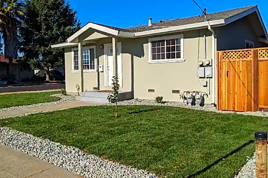 33706 4th St Photo 2
