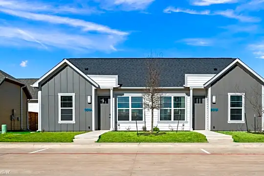 Trendy Exterior House Paint Colors for Prosper, Texas Homes