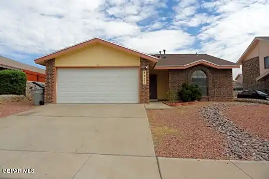 4721 Loma De Plata Dr Photo 1