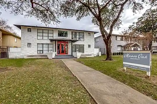 3913 Rawlins St Photo 2