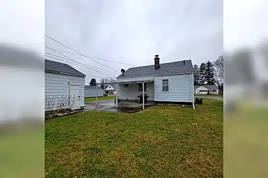 844 Grafton Ave Photo 2