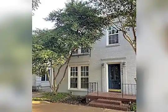 4334 University Blvd Photo 1
