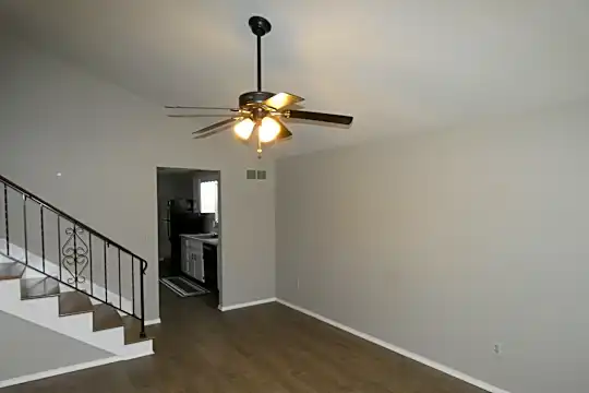 Living room view2.JPG