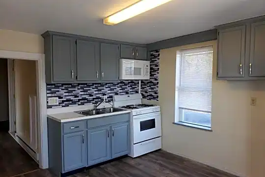 5420 Carlisle Pike Photo 1