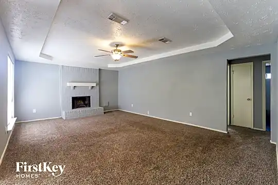 24215 Azure Sky Drive Photo 2